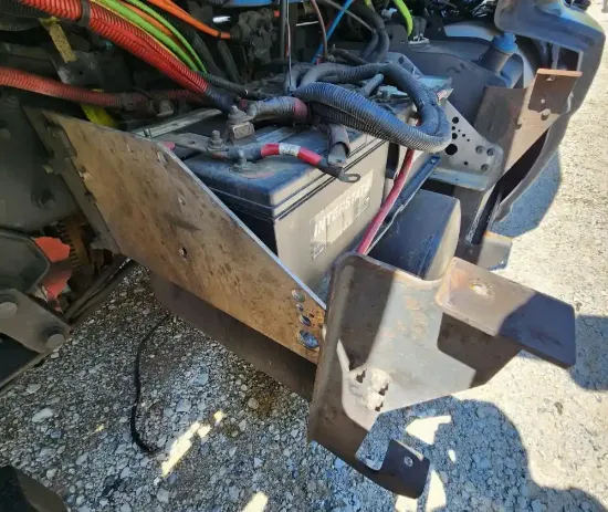 Picture of (Used) 2019 International LT625, BATTERY BOX