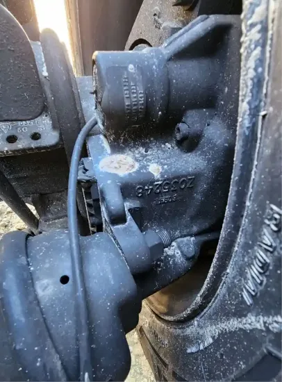 Picture of (Used) 2019 International LT625, BRAKE CALIPER REAR TANDEM