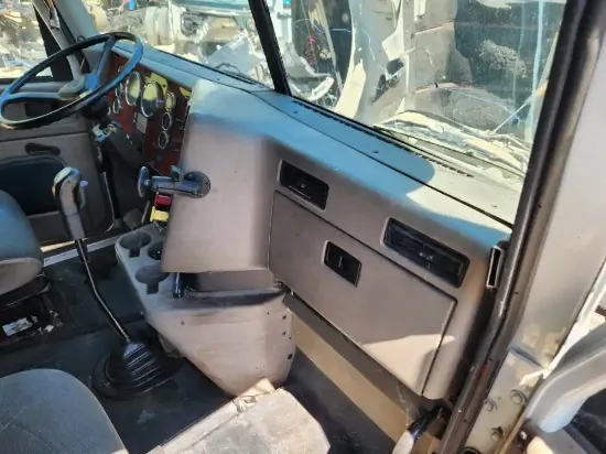 Picture of (Used) 2004 International 9400I, DASH ASSEMBLY