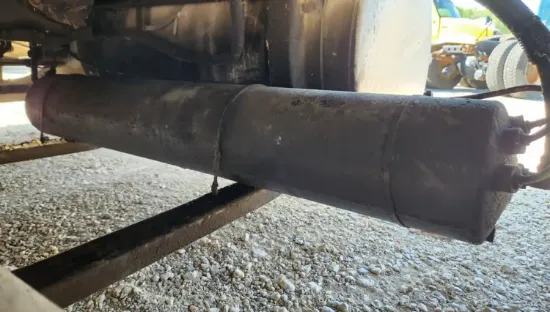 Picture of (Used) 2004 International 9400I, AIR TANK (2)
