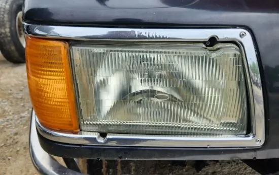 Picture of (Used) 2004 Peterbilt 385, HEADLAMP ASSEMBLY
