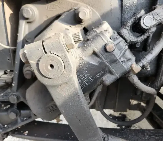 Picture of (Used) 2004 Peterbilt 385, STEERING BOX