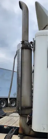 Picture of (Used) 2006 Freightliner Columbia 120, MUFFLER