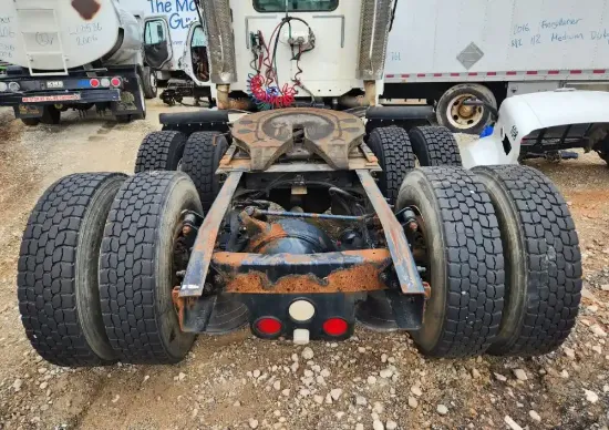 Picture of (Used) 2006 Freightliner Columbia 120, COMPLETE TANDEM CUTOFF