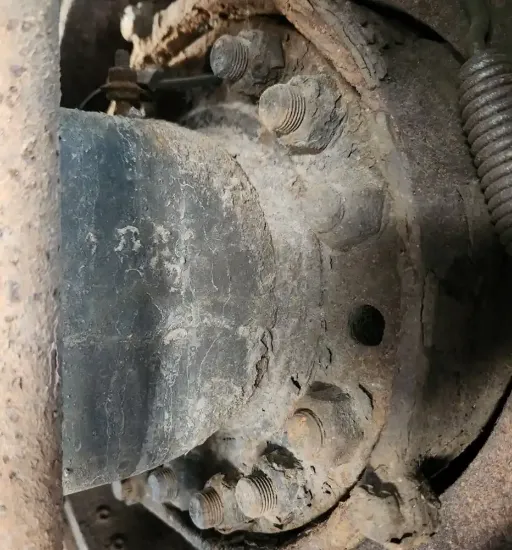 Picture of (Used) 2005 Freightliner M2 106, DIFFERENTIAL HUBS