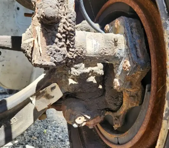Picture of (Used) 2005 Freightliner M2 106, FRONT SPINDLE/KNUCKLE