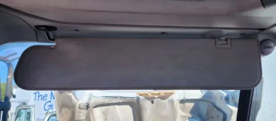 Picture of (Used) 2006 Freightliner Columbia 120, SUN VISOR