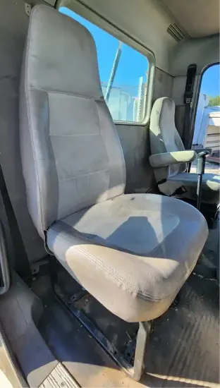 Picture of (Used) 2006 Freightliner Columbia 120, SEAT