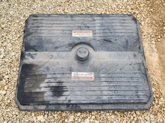 Picture of (Used) 2018 Freightliner Columbia 120 Glider, BATTERY BOX COVER