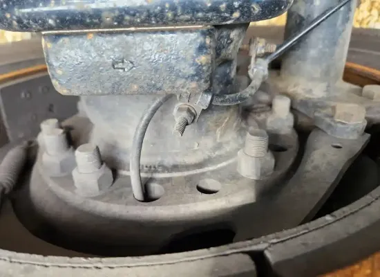 Picture of (Used) 2018 Freightliner Columbia 120 Glider, REAR DIFFERENTIAL HUBS