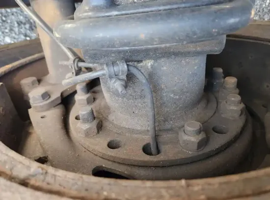 Picture of (Used) 2019 Freightliner Cascadia 126, FRONT DIFFERENTIAL HUBS