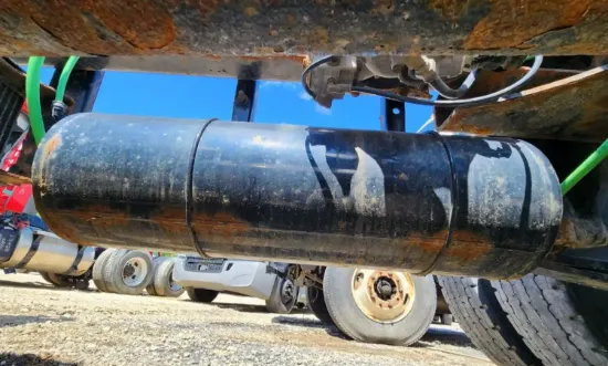 Picture of (Used) 2019 Freightliner M2 106, AIR TANK (2)