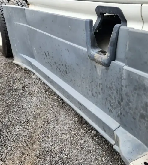 Picture of (Used) 2018 Freightliner Cascadia 125, TANK FAIRINGS