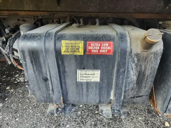Picture of (Used) 2016 Kenworth K370, FUEL TANK