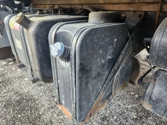 Picture of (Used) 2016 Kenworth K370, DEF TANK