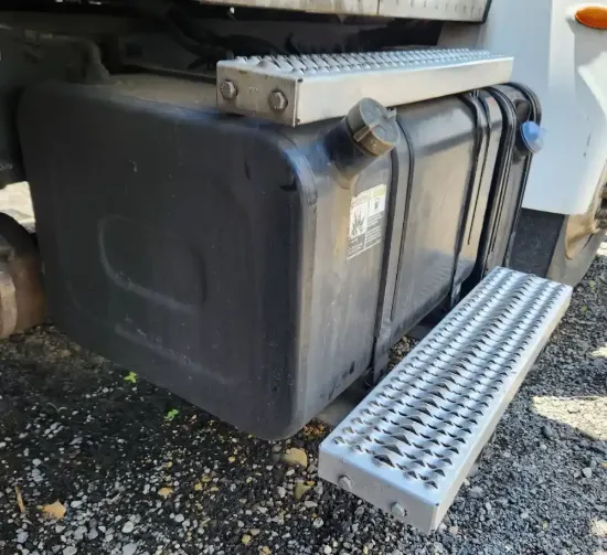 Picture of (Used) 2014 Peterbilt 337, FUEL TANK