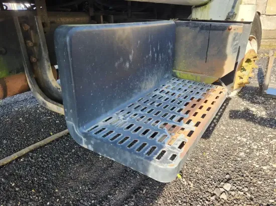 Picture of (Used) 1999 GMC C6500, STEPS