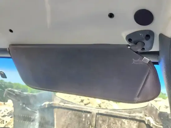 Picture of (Used) 1999 GMC C6500, SUN VISOR