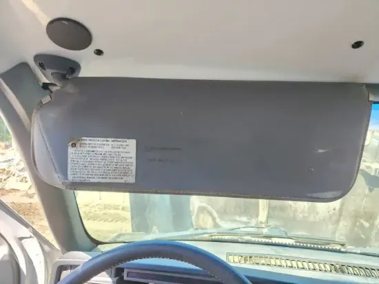 Picture of (Used) 1999 GMC C6500, SUN VISOR