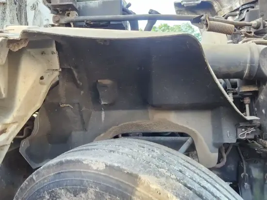 Picture of (Used) 1999 GMC C6500, INNER FENDER
