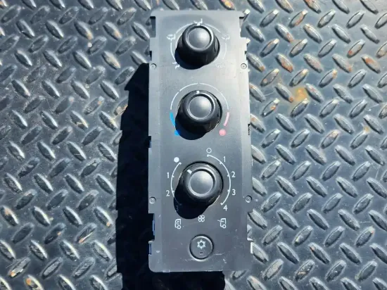 Picture of (Used) 2016 Kenworth K370, TEMPERATURE CONTROL ASSEMBLY