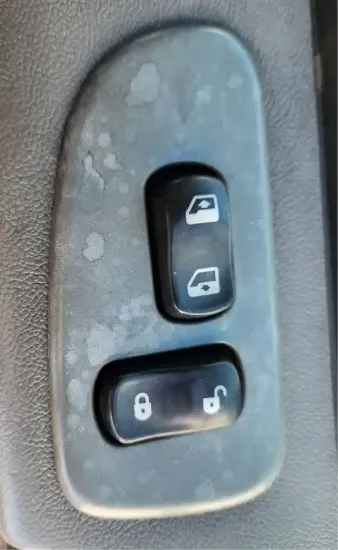 Picture of (Used) 2014 Peterbilt 337, DOOR ELECTRIC SWITCH