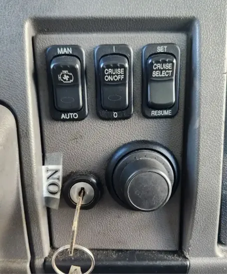 Picture of (Used) 2014 Peterbilt 337, MISCELLANEOUS DASH SWITCHES