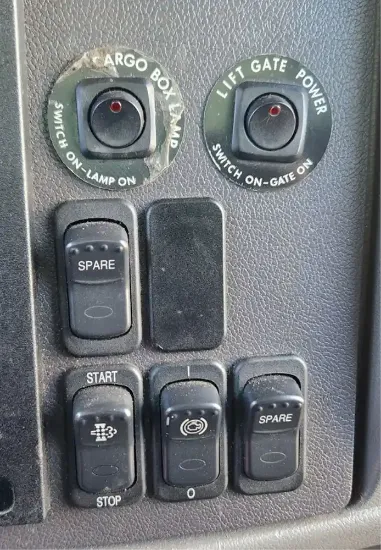 Picture of (Used) 2014 Peterbilt 337, MISCELLANEOUS DASH SWITCHES