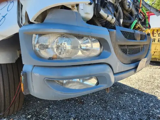 Picture of (Used) 2016 Kenworth K370, BUMPER
