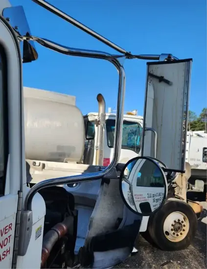 Picture of (Used) 2014 Peterbilt 337, SIDE VIEW MIRROR