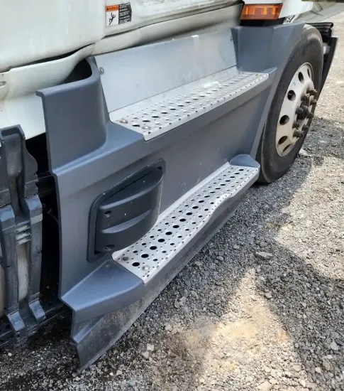 Picture of (Used) 2020 Freightliner Cascadia 126, TANK FAIRINGS
