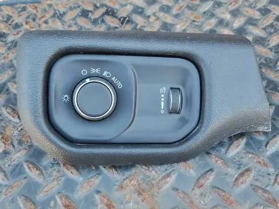 Picture of (Used) 2021 RAM 4500 Chassis, MISCELLANEOUS DASH SWITCHES
