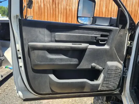 Picture of (Used) 2021 RAM 4500 Chassis, INTERIOR DOOR PANEL