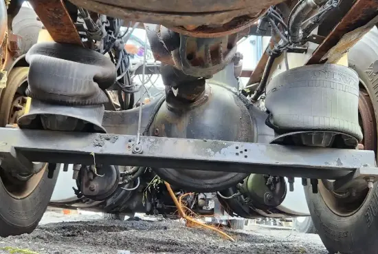 Picture of (Used) 2006 Volvo VNL, REAR DIFFERENTIAL HOUSING ONLY
