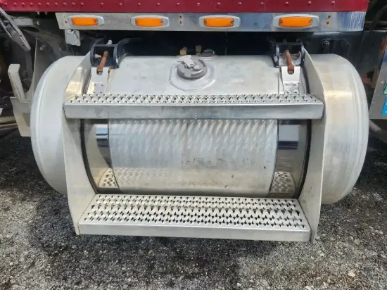 Picture of (Used) 2012 Peterbilt 367, FUEL TANK