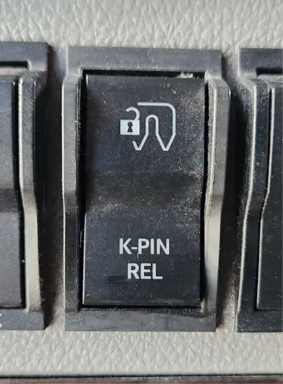 Picture of (Used) 2020 Freightliner Cascadia 126, MISCELLANEOUS DASH SWITCHES
