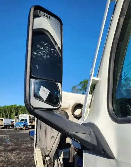 Picture of (Used) 2020 Freightliner Cascadia 126, SIDE VIEW MIRROR