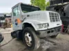 Picture of 2000-international-4700-truck-delivery
