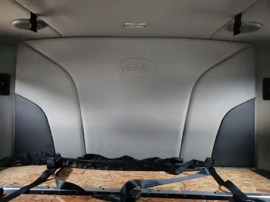 Picture of (Used) 2023 Peterbilt 579, HEAD LINER BUNK