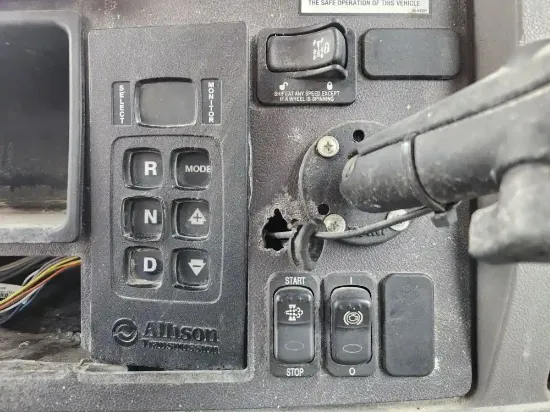 Picture of (Used) 2017 Peterbilt 348, MISCELLANEOUS DASH SWITCHES