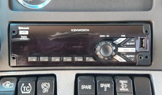 Picture of (Used) 2021 Kenworth T880, RADIO