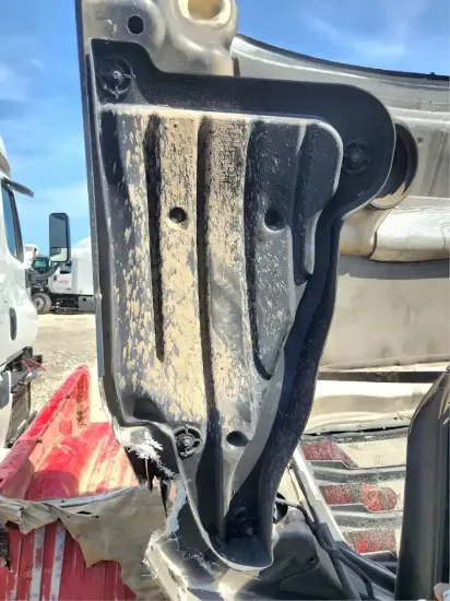 Picture of (Used) 2022 Freightliner Cascadia 126, FENDER SPLASH SHIELD