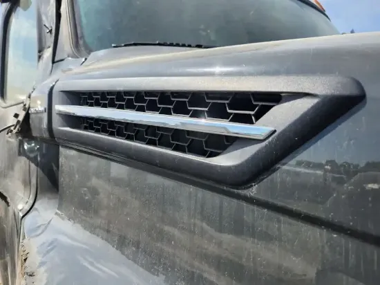 Picture of (Used) 2022 Freightliner Cascadia 126, AIR VENT (HOOD)