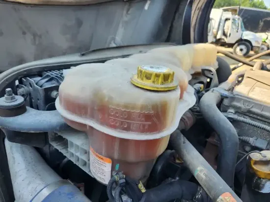 Picture of (Used) 2022 Freightliner Cascadia 126, RADIATOR OVERFLOW BOTTLE