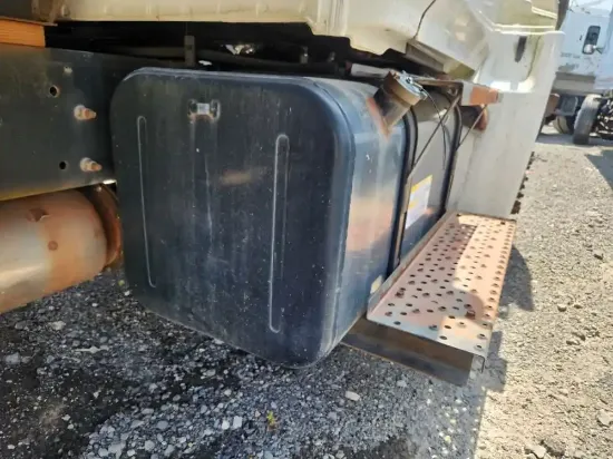 Picture of (Used) 2008 Hino 268, FUEL TANK