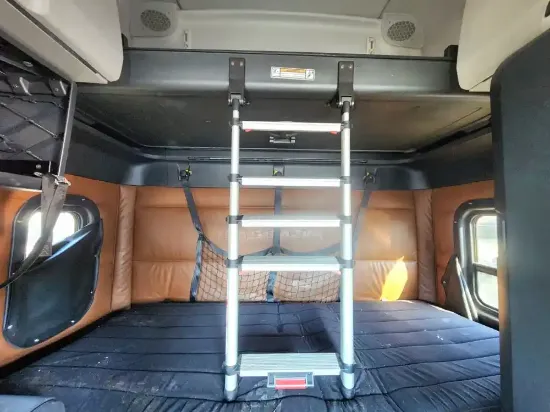 Picture of (Used) 2022 Freightliner Cascadia 126, SLEEPER BUNK
