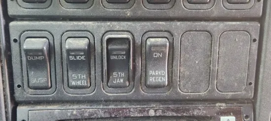 Picture of (Used) 2016 International PROSTAR, MISCELLANEOUS DASH SWITCHES