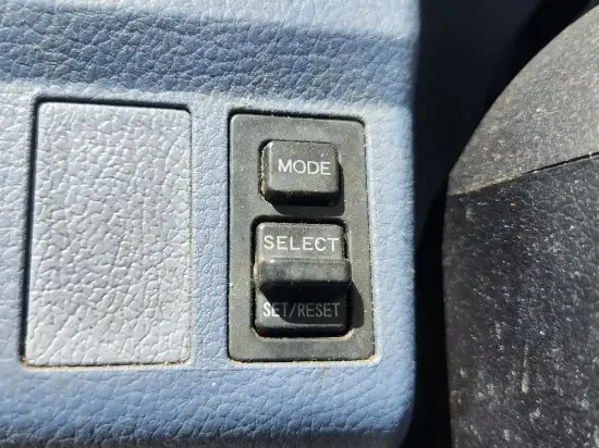 Picture of (Used) 2008 Hino 268, MISCELLANEOUS DASH SWITCHES