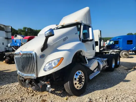 Picture of 2024-international-lt62f-truck-tractor