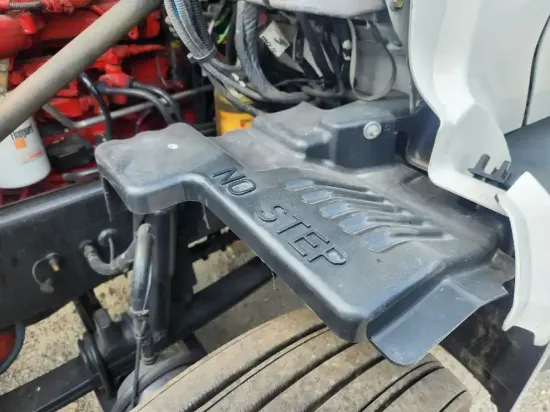 Picture of (Used) 2020 Peterbilt 597, INNER FENDER